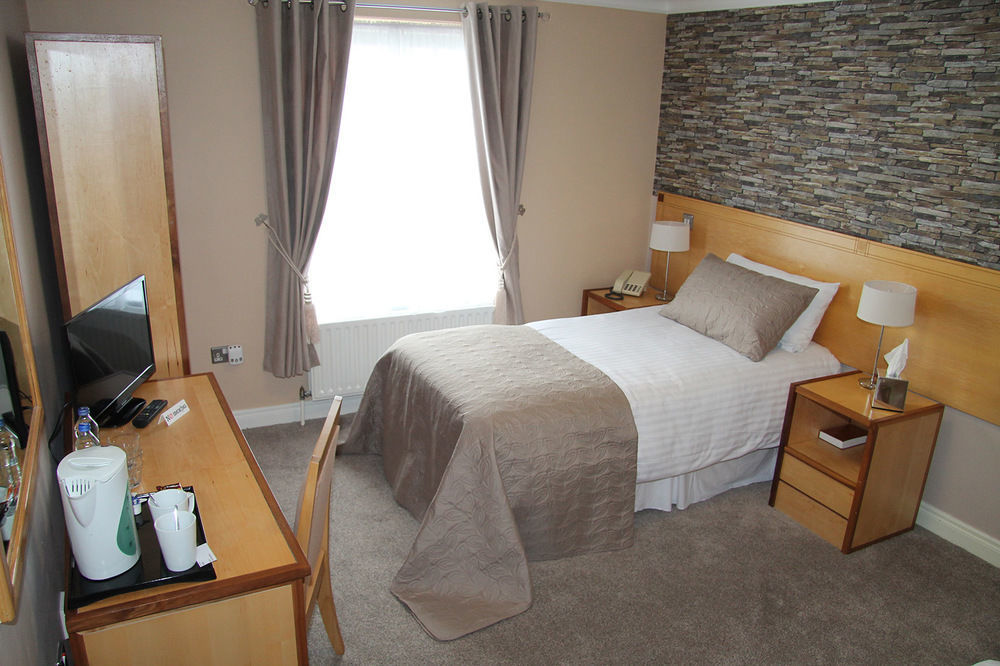 Kilmorey Arms Hotel Kilkeel Extérieur photo