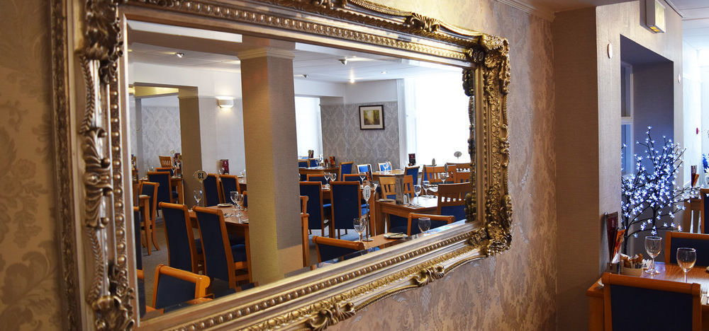 Kilmorey Arms Hotel Kilkeel Extérieur photo